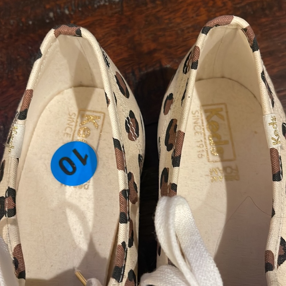 Nwot Adorable Leopard Print Keds - image 7